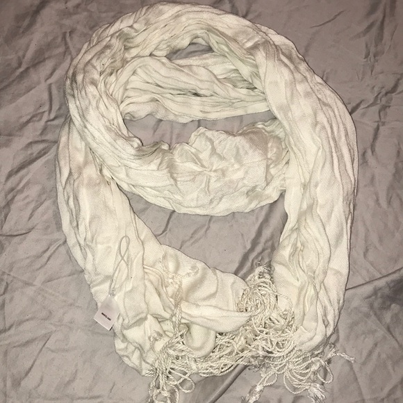 Scarf - Picture 2 of 2